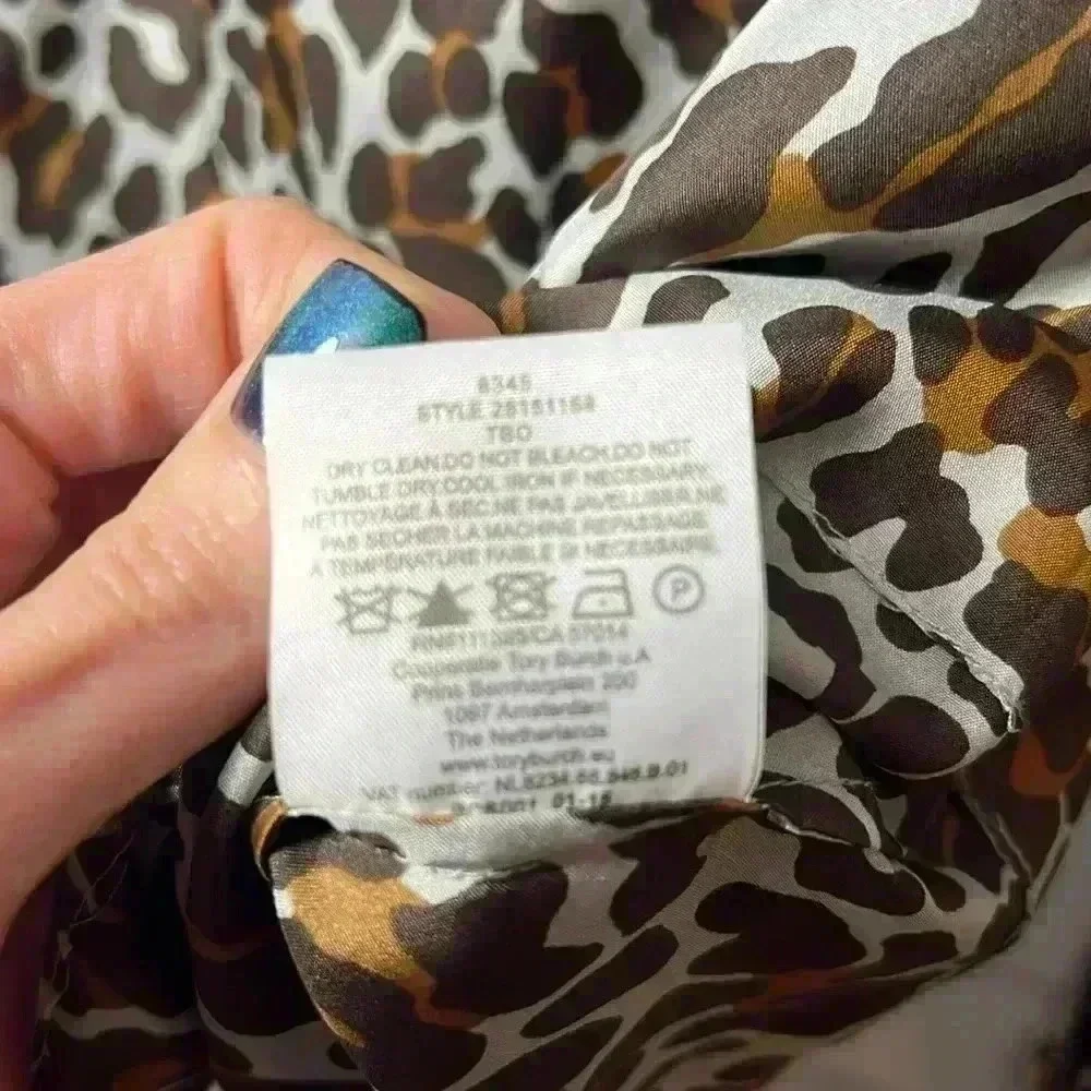 Tory Burch Leopard Print 100% Silk Long Sleeve Top Size 2